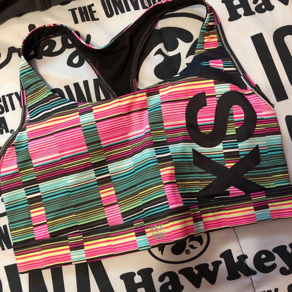 Victoria’s Secret sport bra